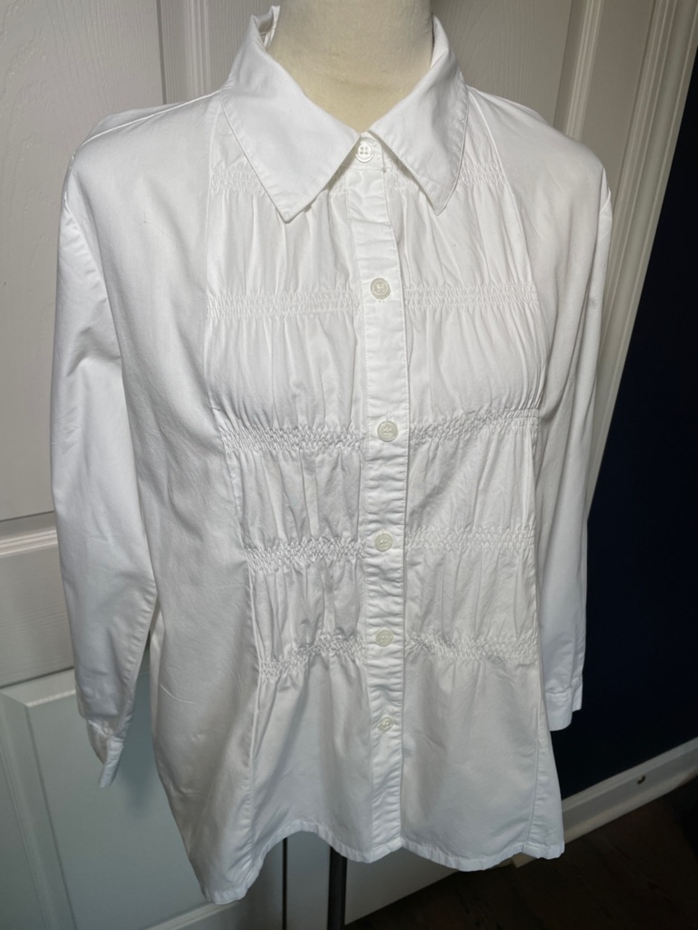 Tribeca Studio White Smocked Front Button-Down Long‎ Sleeve Shirt Size 12